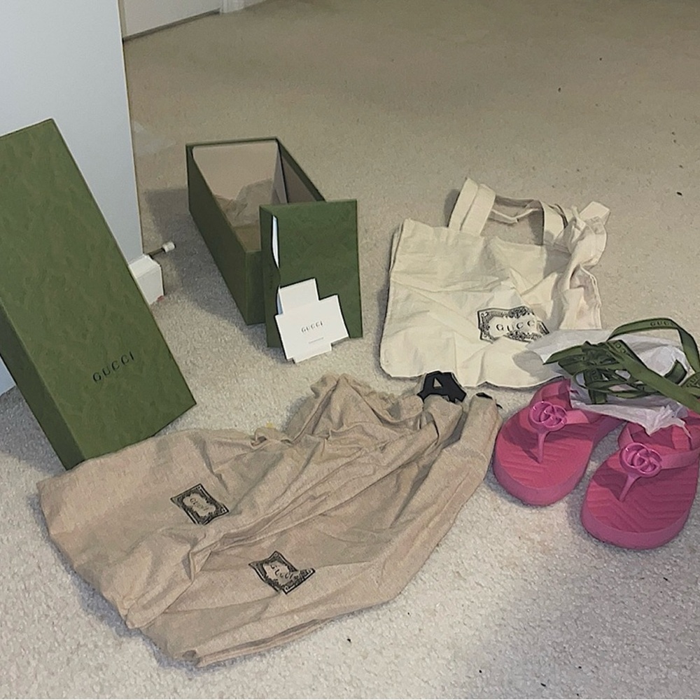 Gucci Green Embossed Box